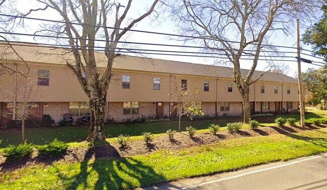 Building Photo - 2506 E Main St