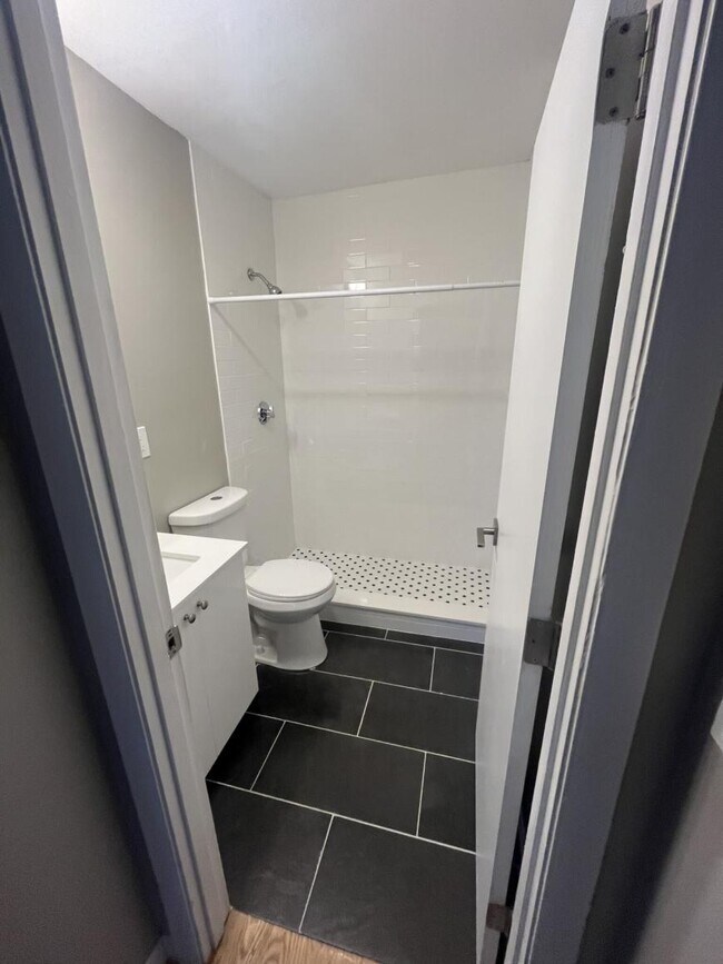 Building Photo - 2 bedroom in Boston MA 02120