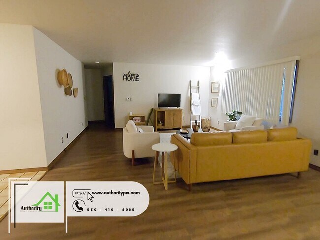 Building Photo - 10560 Old Oregon Trl