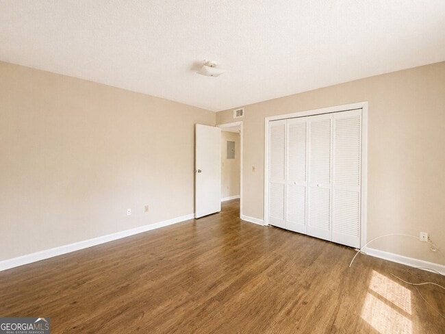 Building Photo - 109 Seaparc Cir