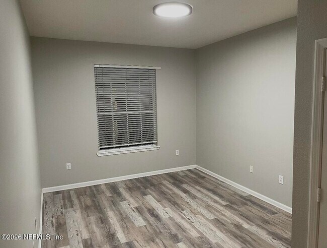 Building Photo - 7990 Baymeadows Rd