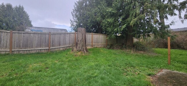 Building Photo - 622 91st Ave SE