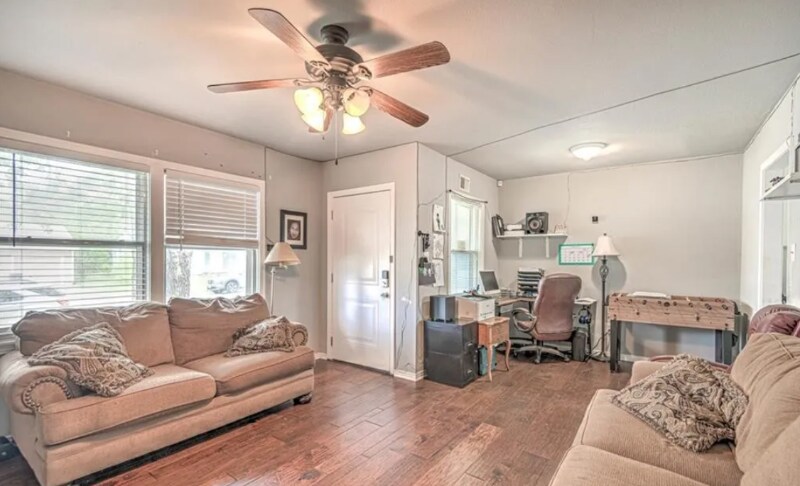 Building Photo - 20 S 28th St