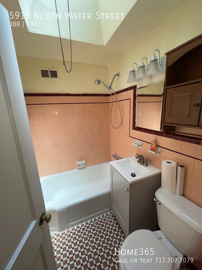 Building Photo - Beautiful 3 berdoon 1 bathroom home in Phi...
