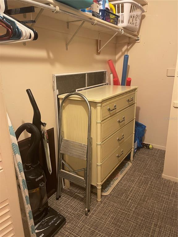 Building Photo - 4650 Cove Cir