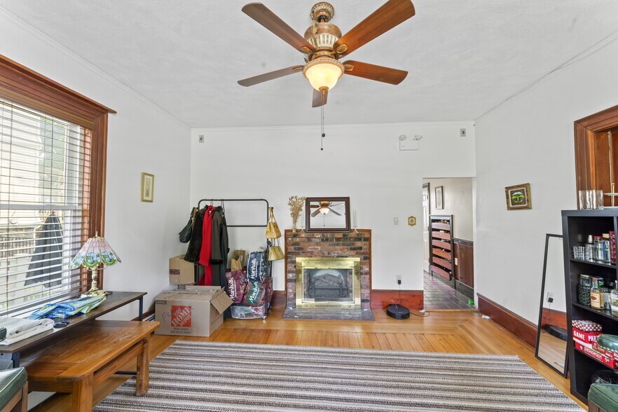 Building Photo - 388 Arborway
