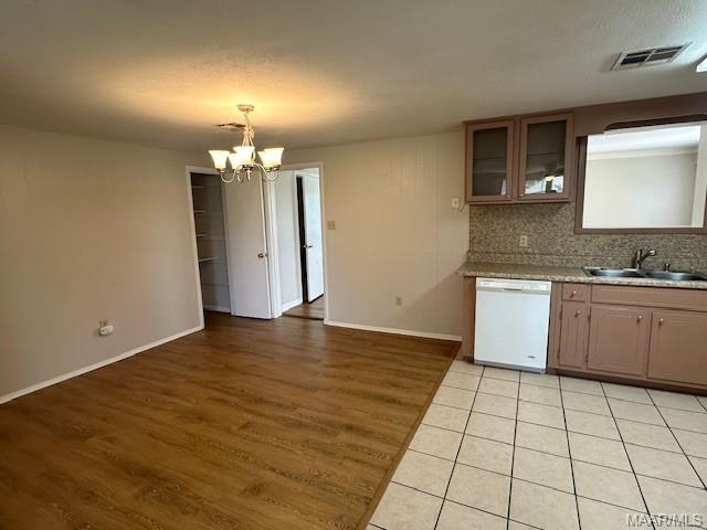 Building Photo - 212 Juniper Ct