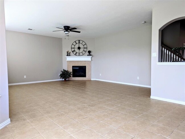 Building Photo - 10718 Wall Fern Way