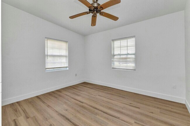 Building Photo - 501 Palmetto Dr