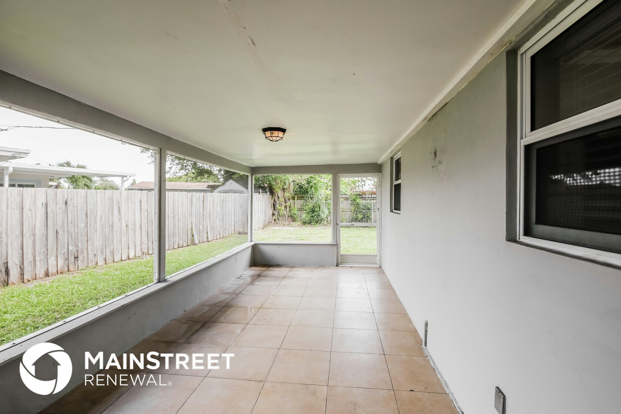 Building Photo - 6212 NW 15th Ct