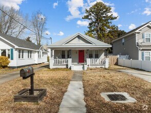 Building Photo - 2808 Eustis Ave