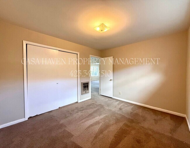 Building Photo - 532 Vinton Ave