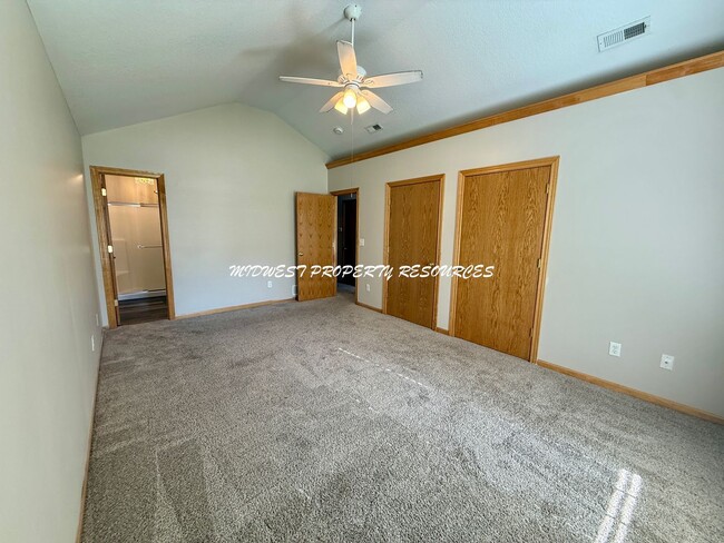 Building Photo - Cozy 3 Bedroom Ranch Home in Greenwood