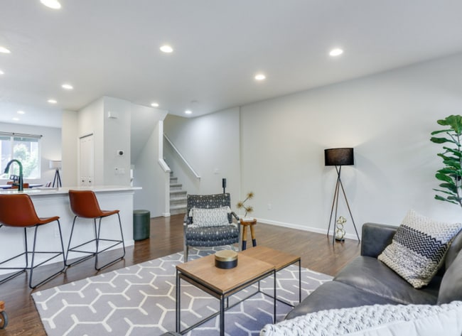 Building Photo - Immaculate 2-Bedroom Townhome in Tanasbourne with Smart Upgrades & High-End Finishes!