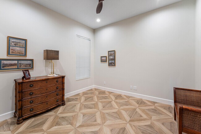 Building Photo - 8308 Rosalie Ln