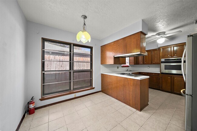 Building Photo - 13703 Piping Rock Ln