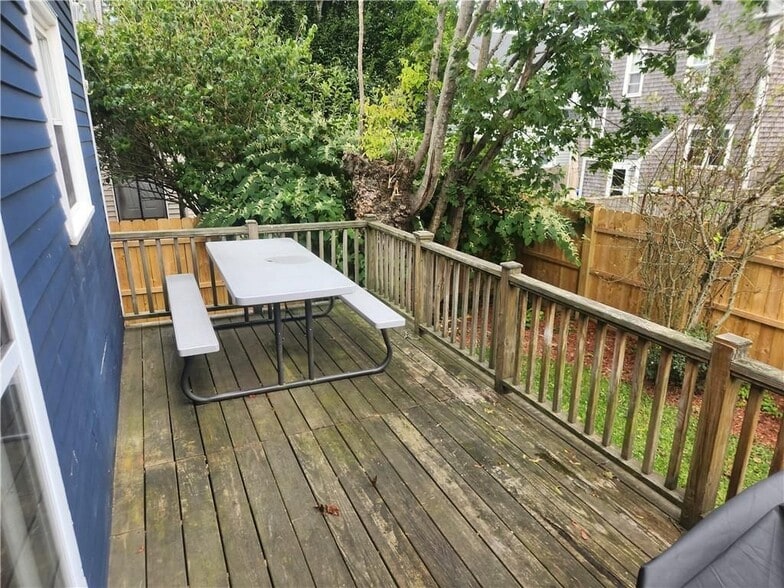 Building Photo - 14 Lucas Ave