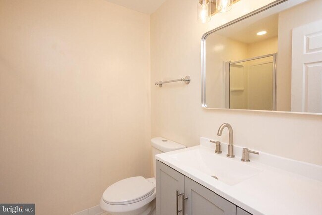 Building Photo - 2104 Steuben Way