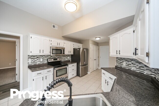 Building Photo - 13083 Braybourne Cross