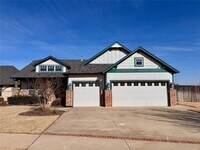 Building Photo - 8409 NW 133rd St