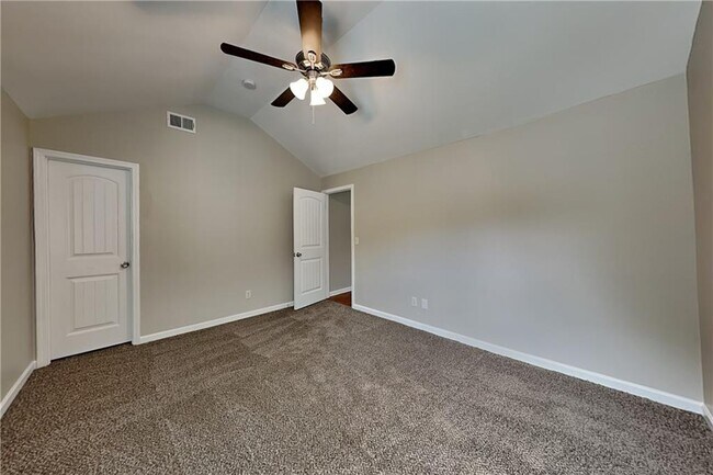 Building Photo - 5447 Stirrup Way