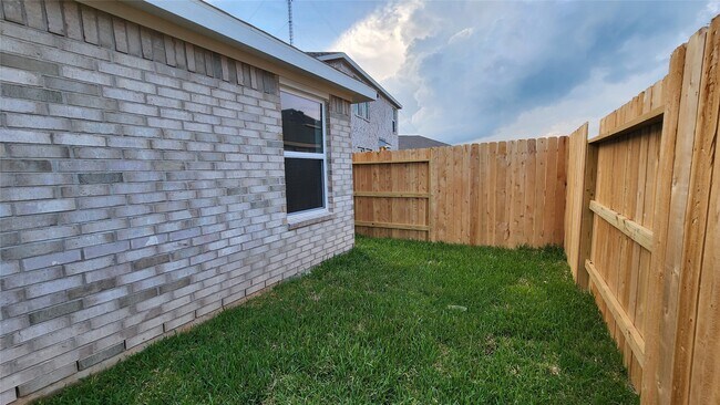 Building Photo - 3064 Dawn Sound Dr