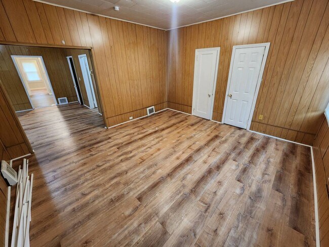 Building Photo - 4091 E 81st St