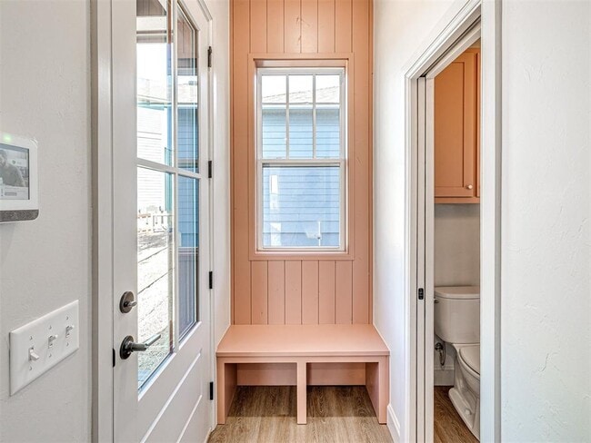 Building Photo - 29596 Memory Ln