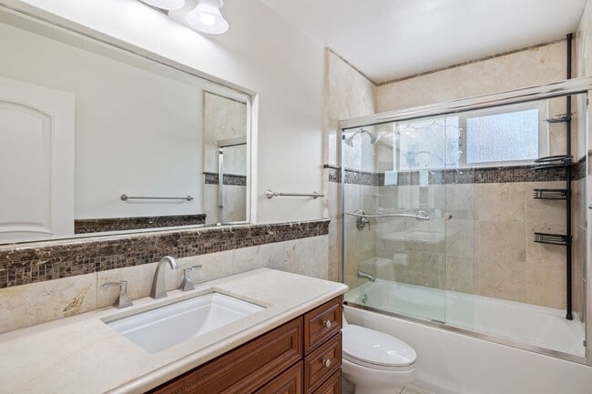 Building Photo - Beautiful home with Campbell schools