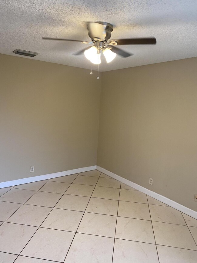 Building Photo - 5653 Barnstead Cir