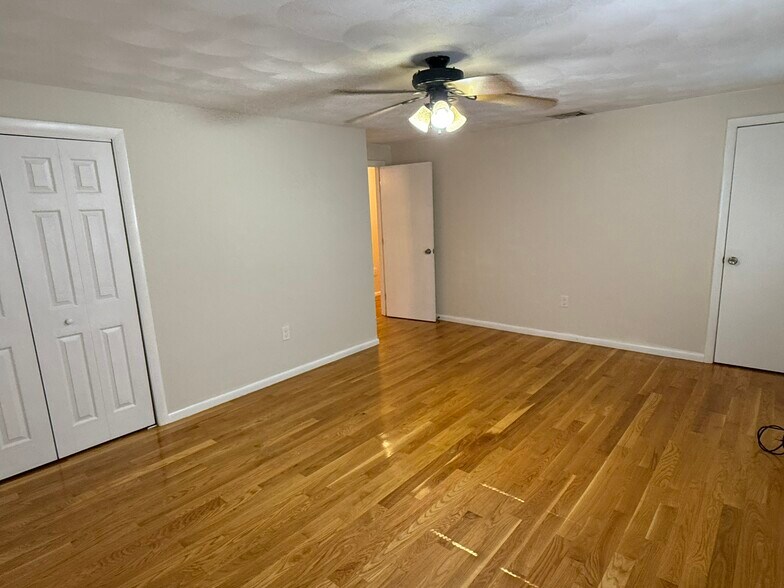 Master Bedroom 1 - 513 Tidewater Dr