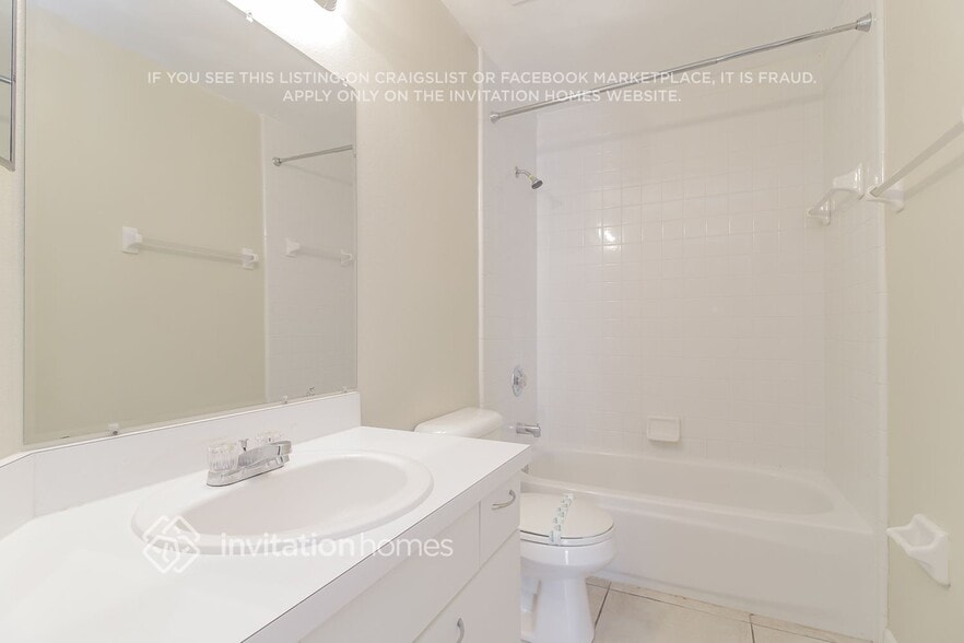 Building Photo - 3813 Becontree Pl