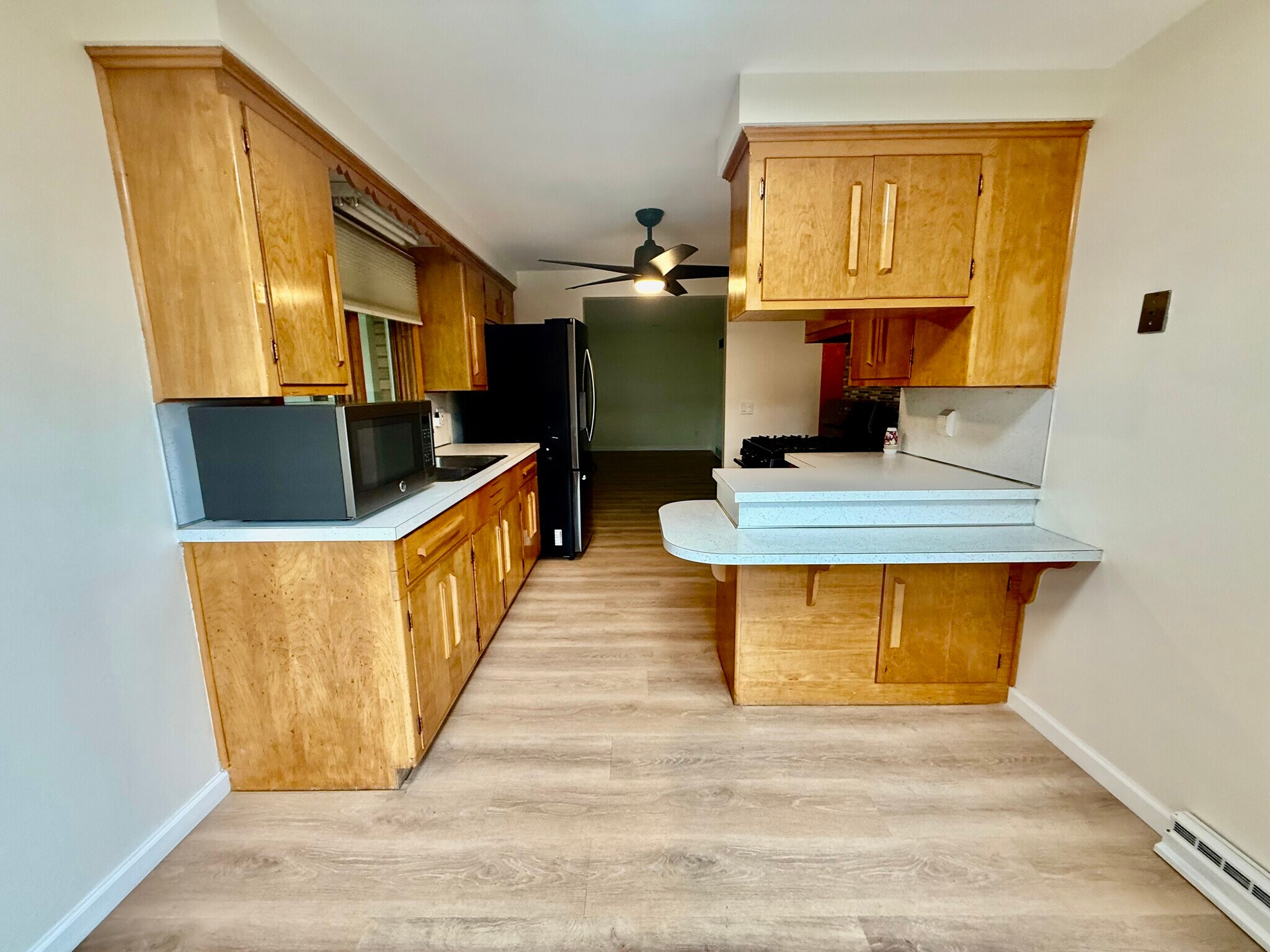 Kitchen - 1814 E Main St