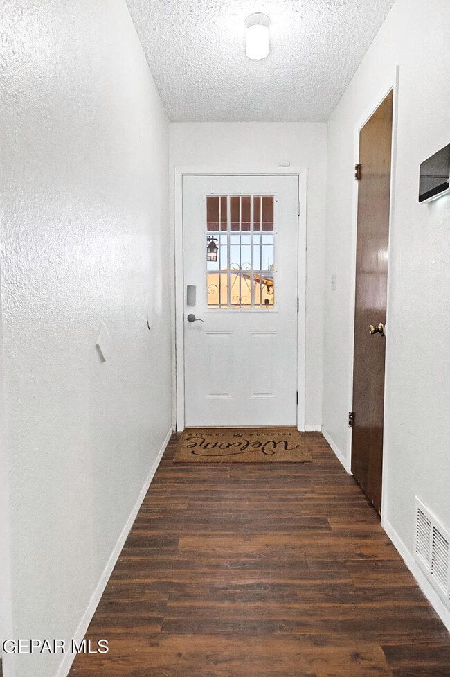 Building Photo - 10545 Palomino St