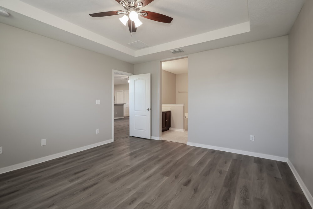 Building Photo - 10305 Magnolia Hills Dr