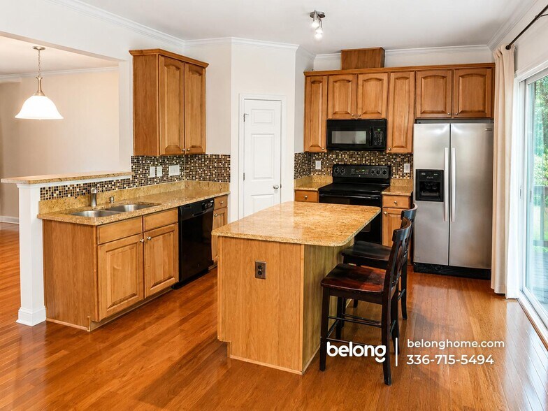 Building Photo - 318 Anterbury Dr