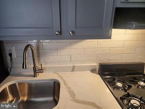 Building Photo - 1126 48th Pl NE