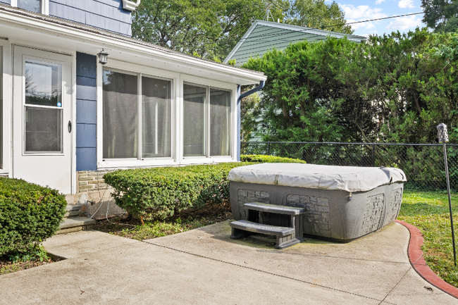 Building Photo - 166 Ridgemont Dr