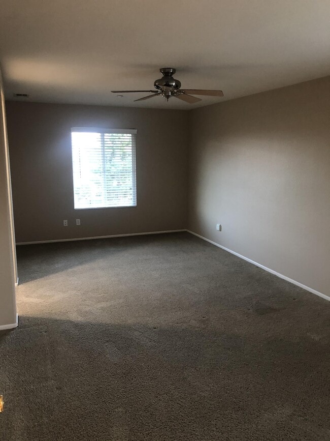 Building Photo - 33800 Willow Haven Ln