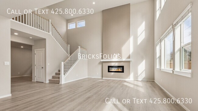 Building Photo - 2319 Boxcar Ct NE