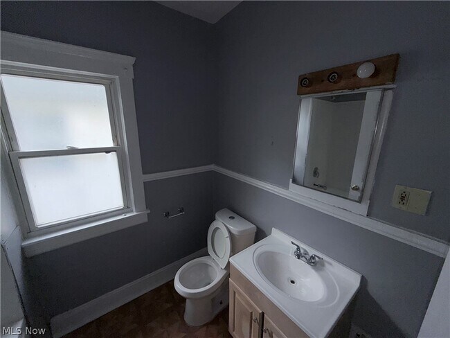 Building Photo - 1758 Alcoy Rd