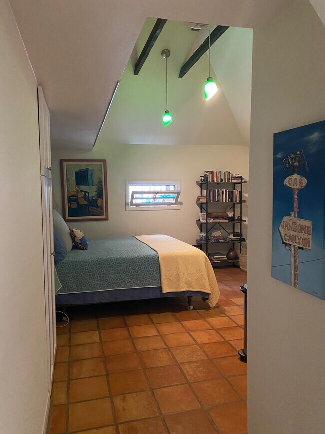 Building Photo - 4721 Cartwright Ave