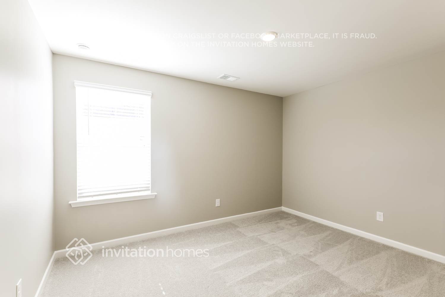 Building Photo - 537 Almere Dr