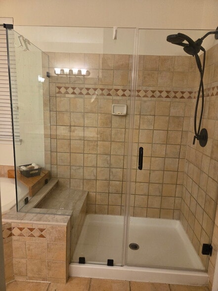 Building Photo - 8338 Middle Ruddings Dr