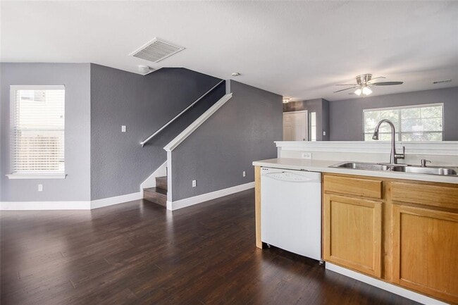 Building Photo - 2721 Crimson Sky Ct