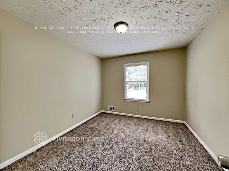 Building Photo - 3248 Mountain Hollow Dr