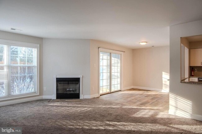 Building Photo - 167 Andover Pl