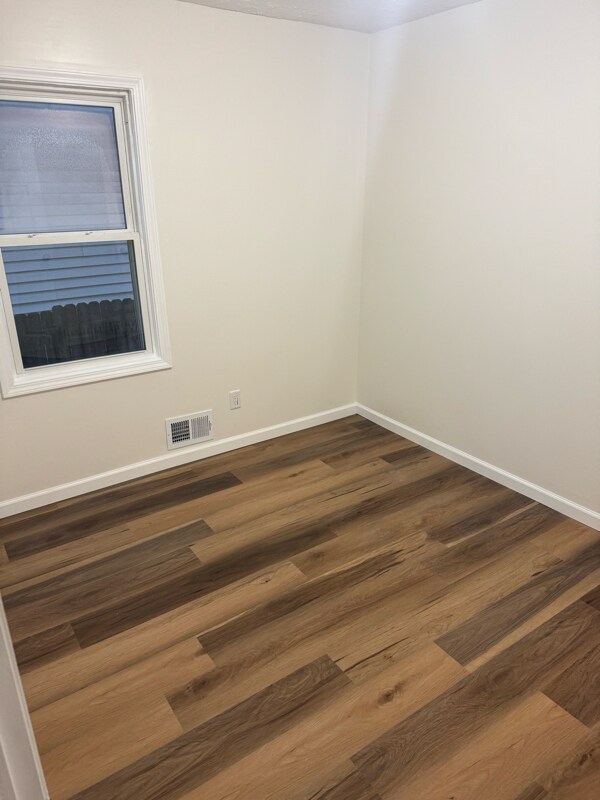 Building Photo - 105 Carlisle St