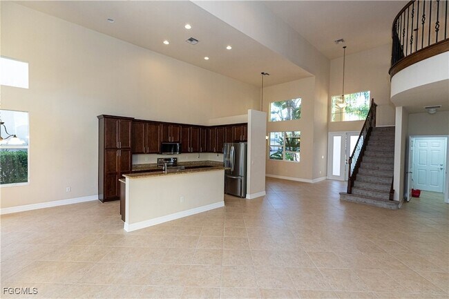 Building Photo - 11091 Sparkleberry Dr