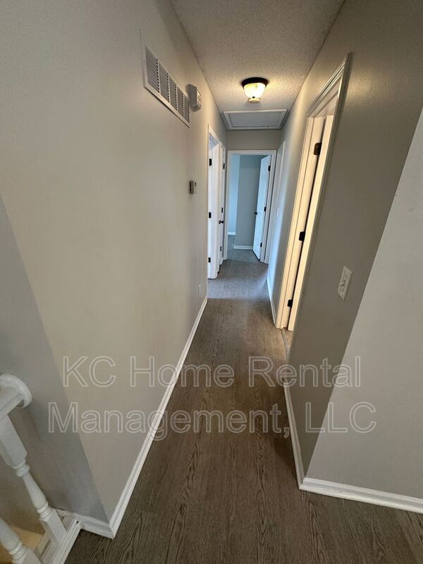 Building Photo - 1400 Cypress Dr